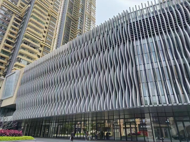 弧形鋁方通外墻